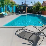Pure Sky - With Pool Апартаменты