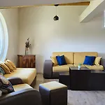 Pure Sky - With Pool Apartament