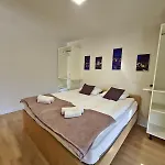 Pure Sky - With Pool Apartament