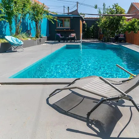 Pure Sky - With Pool Appartamento