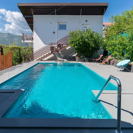 Pure Sky - With Pool Appartamento *