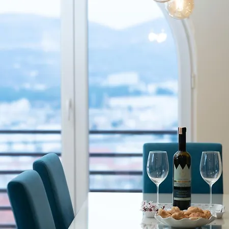 Pure Sky - With Pool Appartamento *