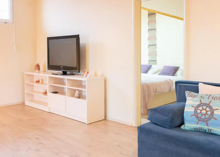 Pure Sky - With Pool 莫斯塔尔