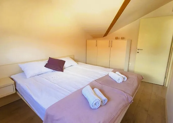 Pure Sky - With Pool 公寓