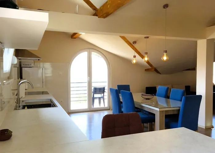 Pure Sky - With Pool * 莫斯塔尔