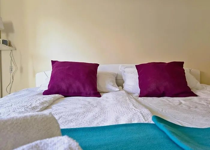 Pure Sky - With Pool 公寓